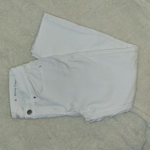 LC Lauren Conrad White Size 4 Skinny Capri